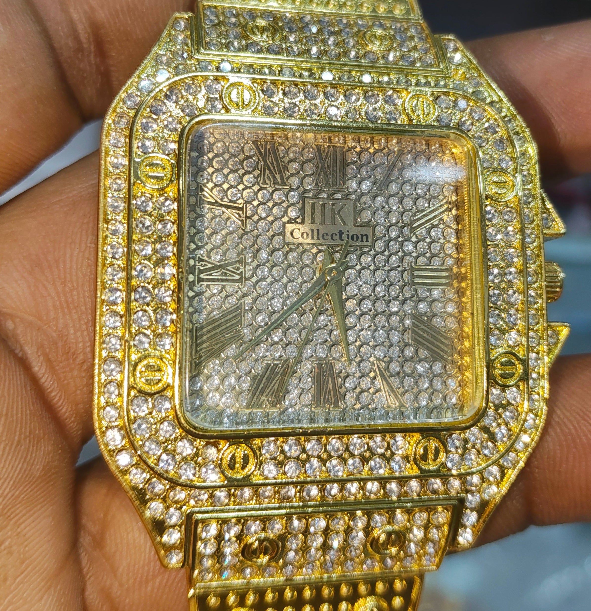 ⌚TK Collection Gold Diamond Watch – Royal Premium Edition ✨